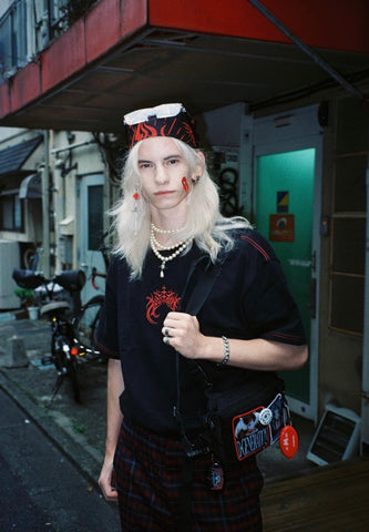 "LVST DAZE" TEE / RED (embroidered)