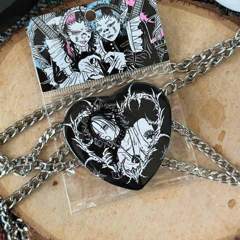THORNS NANA Heart Badge